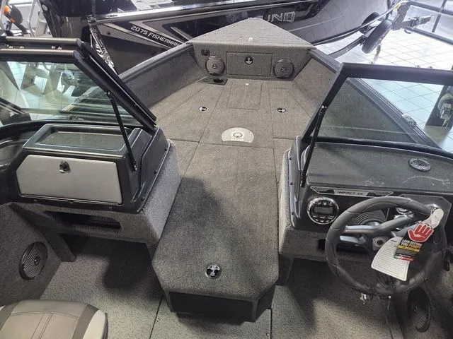 Slide: The Image of Lund 1775 Impact XS Sport 2026 - 14