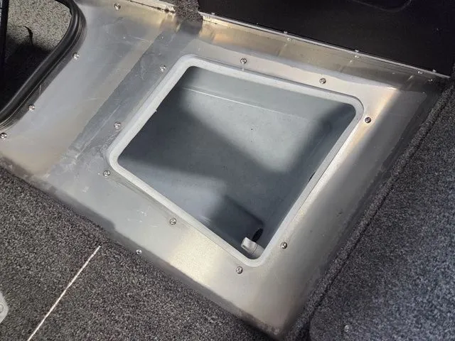 Slide: The Image of Lund 1775 Impact XS Sport 2026 - 17