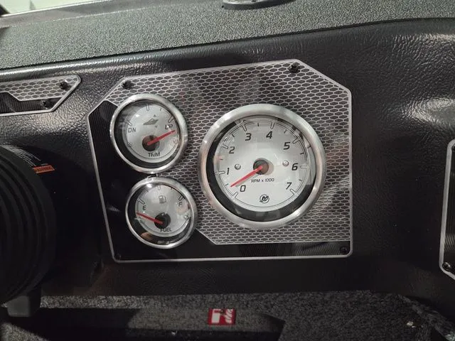 Slide: The Image of Lund 1775 Impact XS Sport 2026 - 19