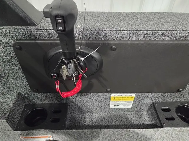 Slide: The Image of Lund 1775 Impact XS Sport 2026 - 21