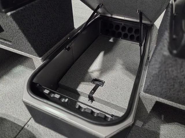 Slide: The Image of Lund 1775 Impact XS Sport 2026 - 22