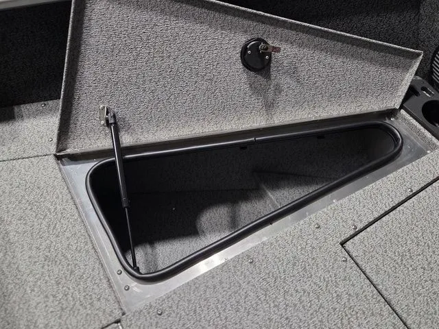 Slide: The Image of Lund 1775 Impact XS Sport 2026 - 25