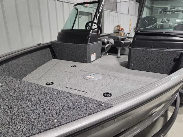 Slide: The Image of Lund 1775 Impact XS Sport 2026 - 3