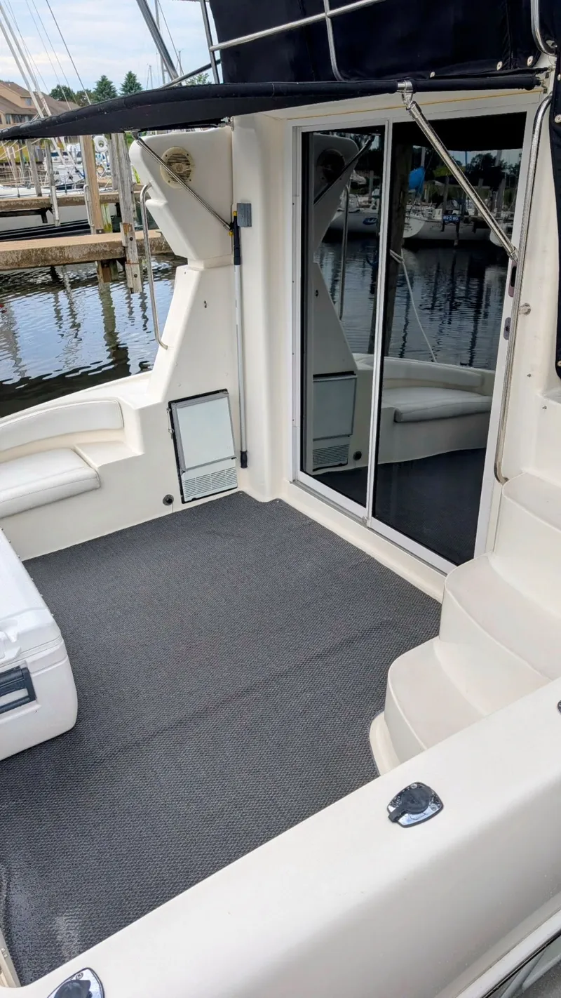 Slide: The Image of Silverton 35 Convertible 2001 - 12