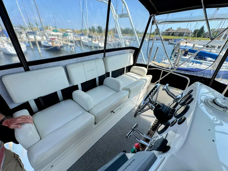 Slide: The Image of Silverton 35 Convertible 2001 - 18