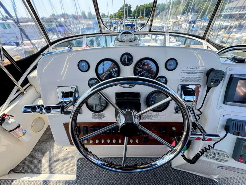 Slide: The Image of Silverton 35 Convertible 2001 - 20