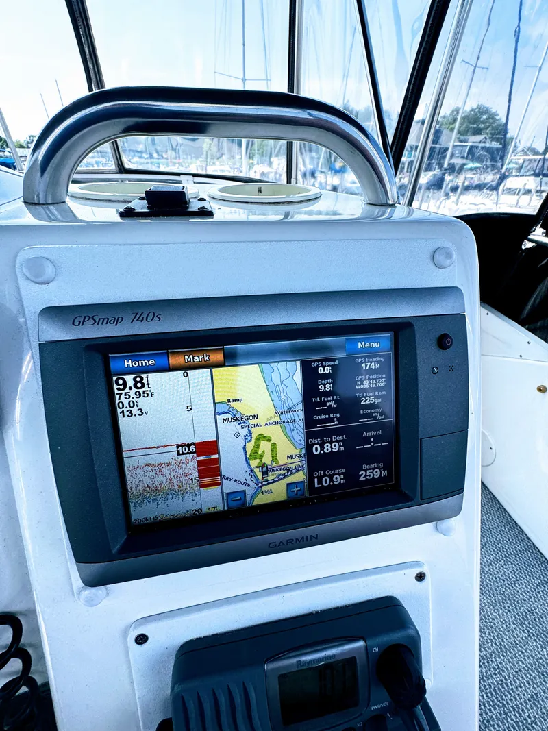 Slide: The Image of Silverton 35 Convertible 2001 - 23