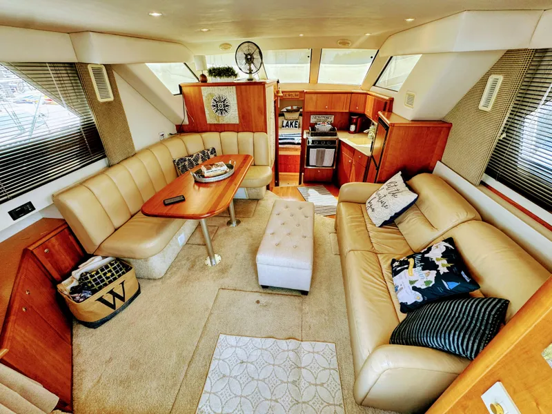 Slide: The Image of Silverton 35 Convertible 2001 - 25