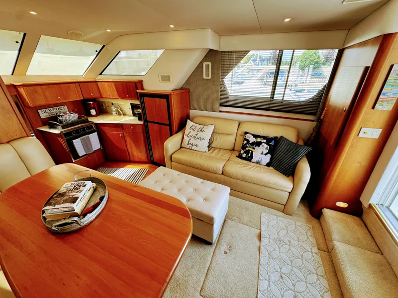 Slide: The Image of Silverton 35 Convertible 2001 - 26