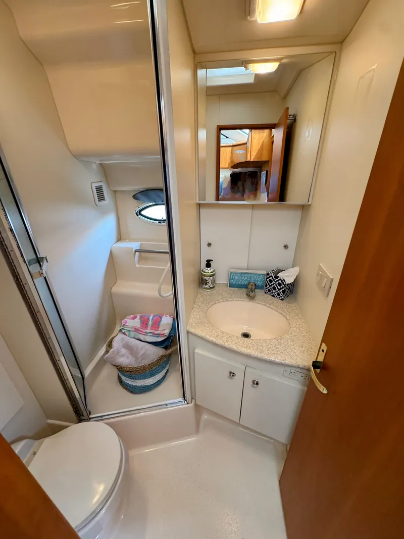 Slide: The Image of Silverton 35 Convertible 2001 - 34