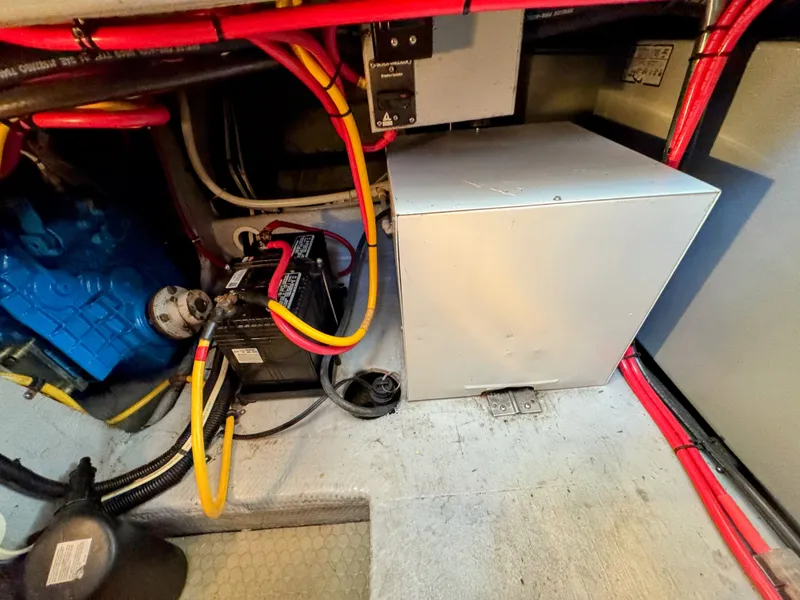 Slide: The Image of Silverton 35 Convertible 2001 - 51