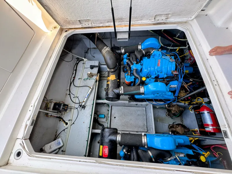 Slide: The Image of Silverton 35 Convertible 2001 - 53