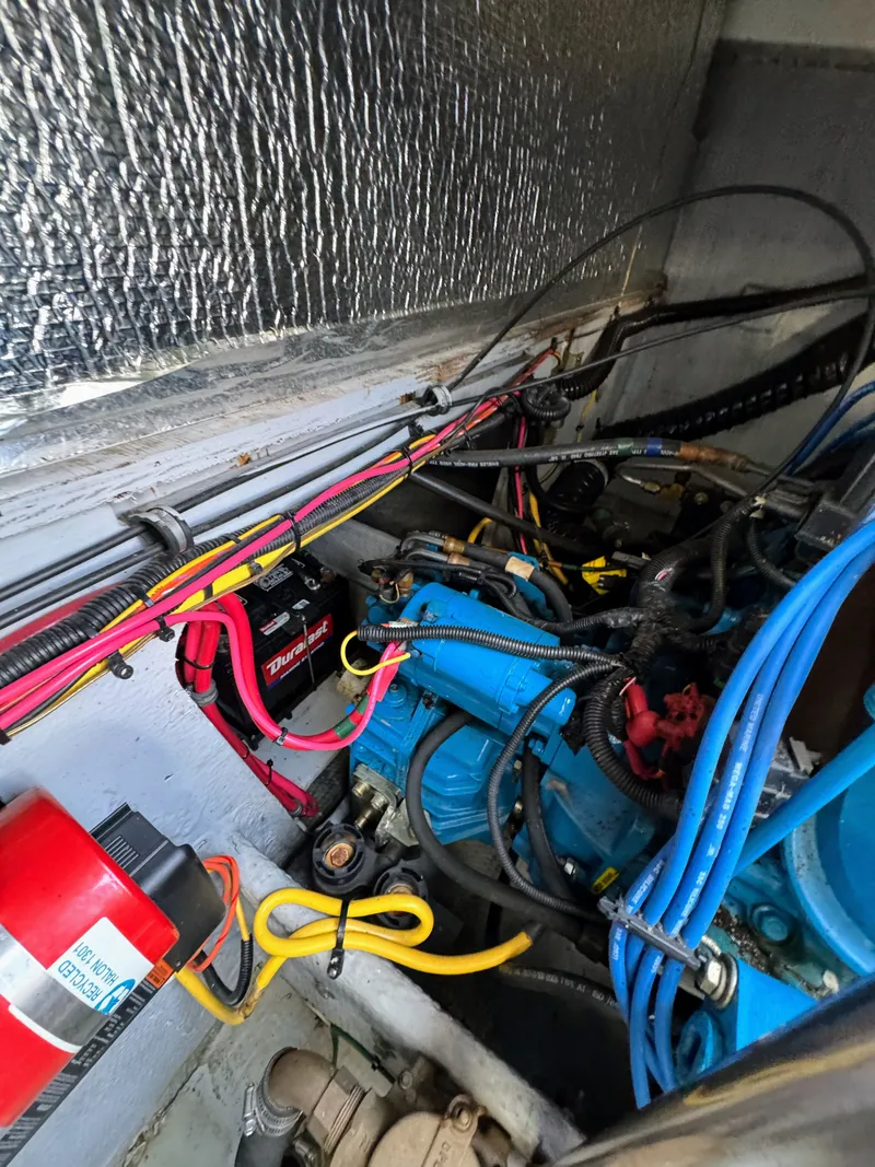 Slide: The Image of Silverton 35 Convertible 2001 - 55