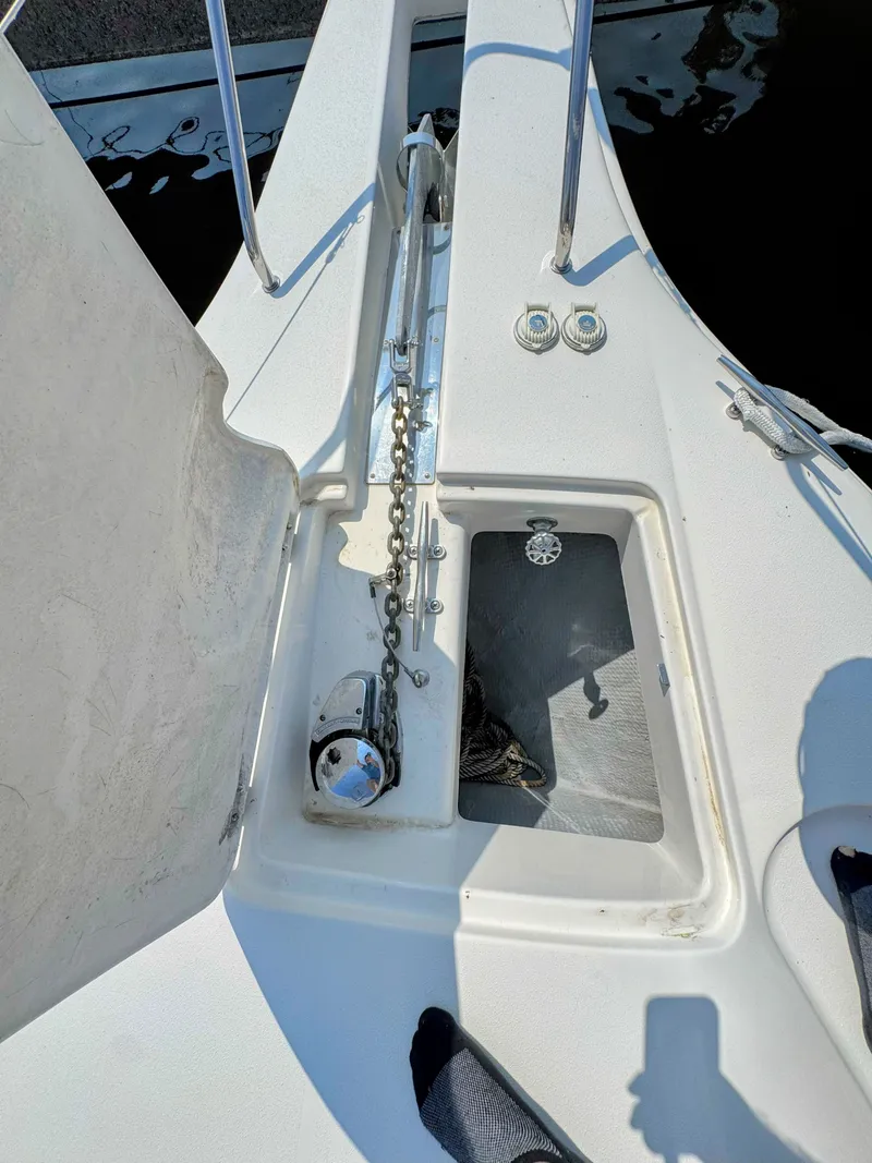 Slide: The Image of Silverton 35 Convertible 2001 - 9