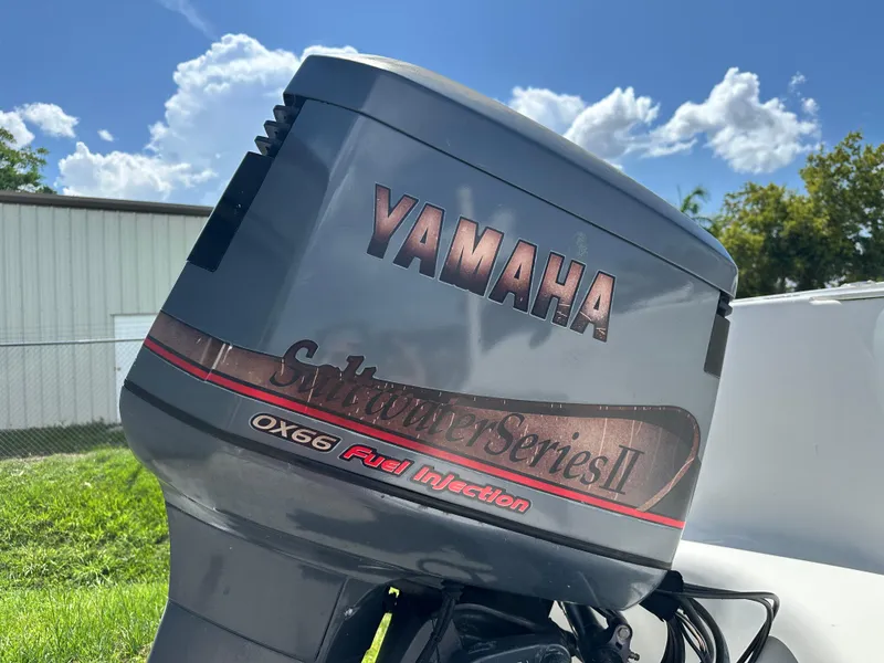 Slide: The Image of Yamaha Saltwater Series II outboard motor on 2001 Sailfish 234 WAC boat. - 5