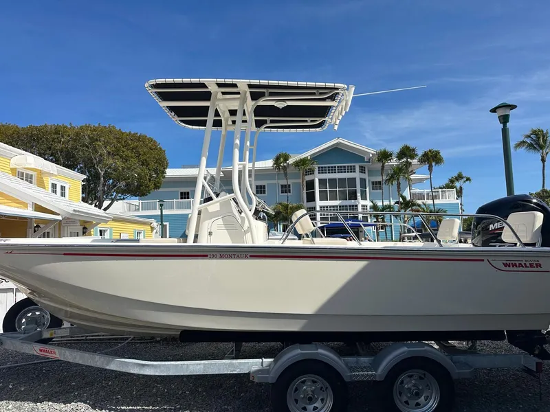 Slide: The Image of Boston Whaler 190 Montauk 2026 - 0