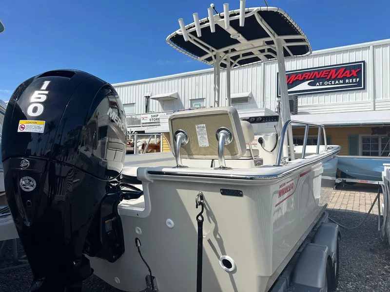 Slide: The Image of Boston Whaler 190 Montauk 2026 - 3