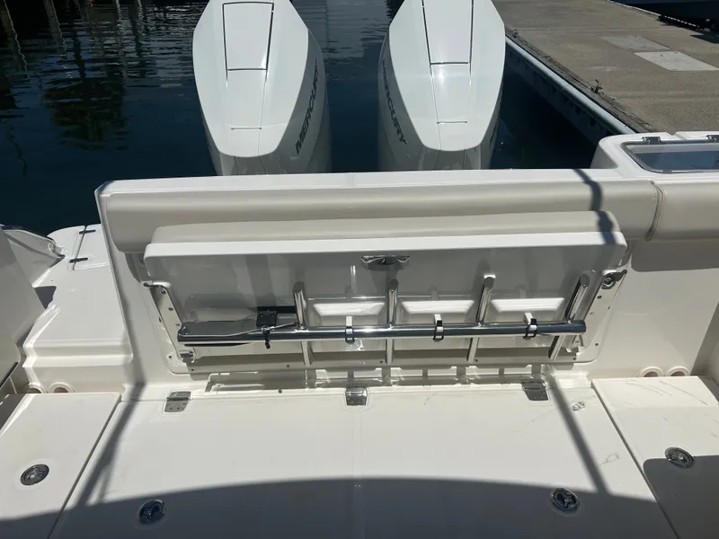 Slide: The Image of Boston Whaler 325 Conquest 2026 - 18