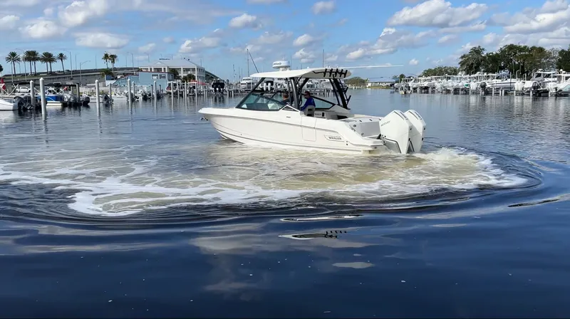 Slide: The Image of Boston Whaler 280 Vantage 2026 - 20