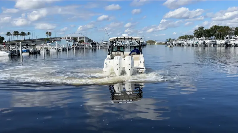 Slide: The Image of Boston Whaler 280 Vantage 2026 - 21