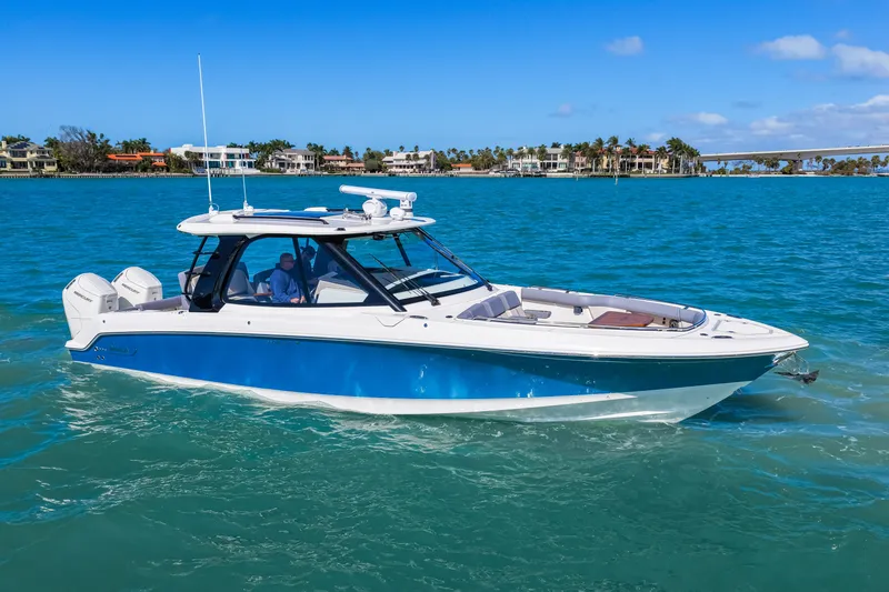 Slide: The Image of Boston Whaler 380 Realm 2026 - 22