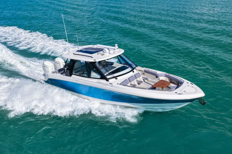 Slide: The Image of Boston Whaler 380 Realm 2026 - 27