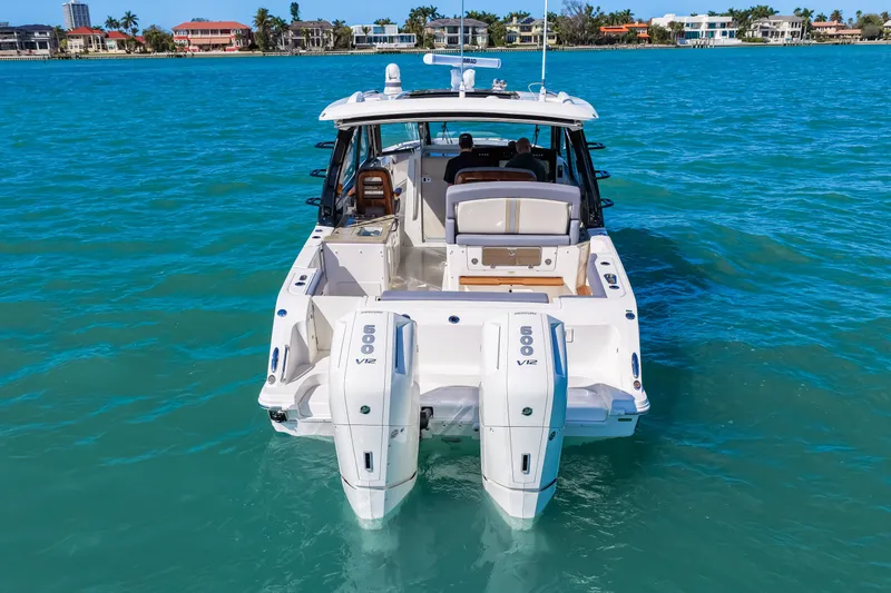 Slide: The Image of Boston Whaler 380 Realm 2026 - 53