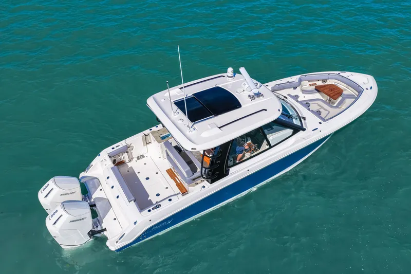 Slide: The Image of Boston Whaler 380 Realm 2026 - 57