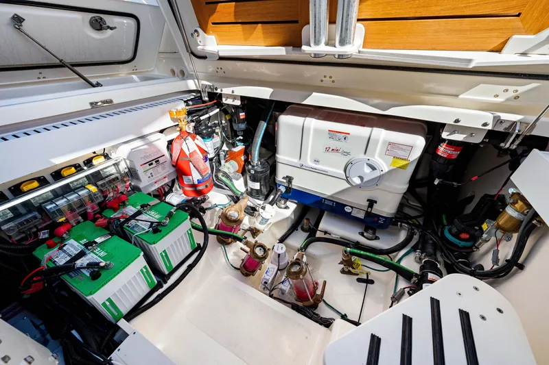 Slide: The Image of Boston Whaler 380 Realm 2026 - 63