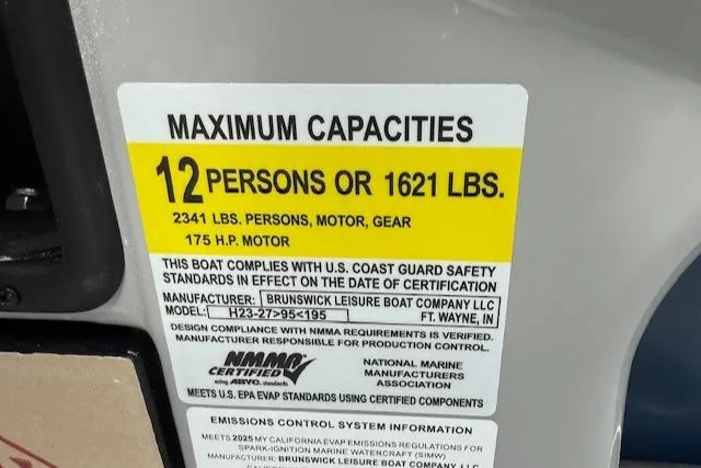 Slide: The Image of 2025 Harris Sunliner 230 capacity label: 12 persons or 1621 lbs, 175 HP motor. - 4