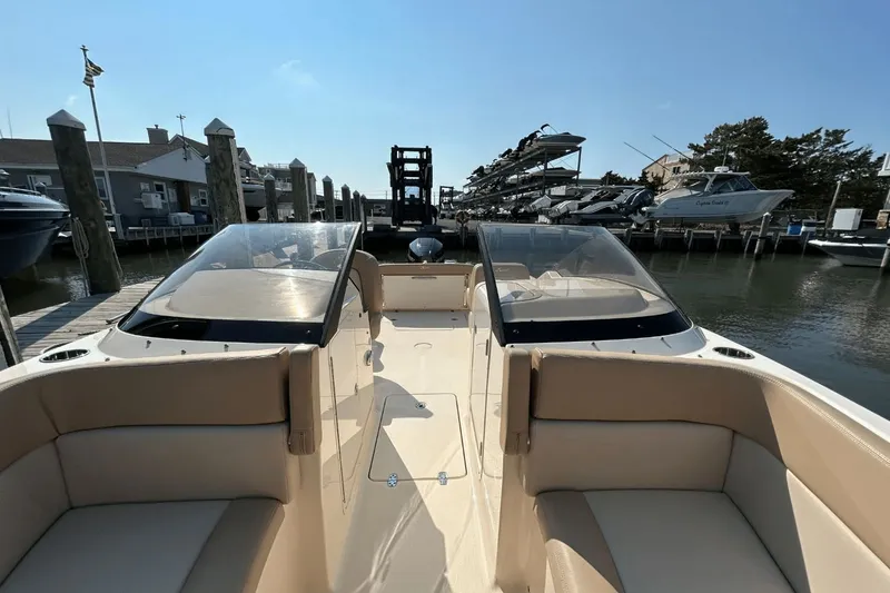 Slide: The Image of Scout 215 Dorado 2022 - 25