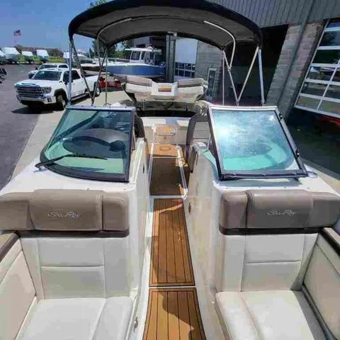 Slide: The Image of Sea Ray 250 SLX 2013 - 13