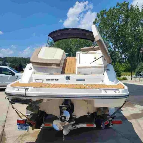 Slide: The Image of Sea Ray 250 SLX 2013 - 2