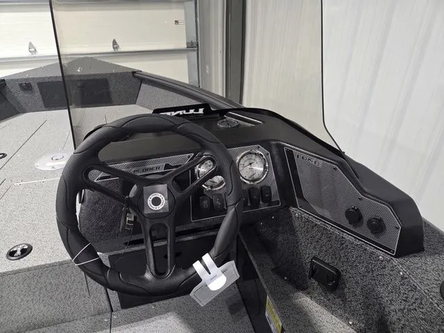 Slide: The Image of Lund 1800 Explorer SS 2026 - 14