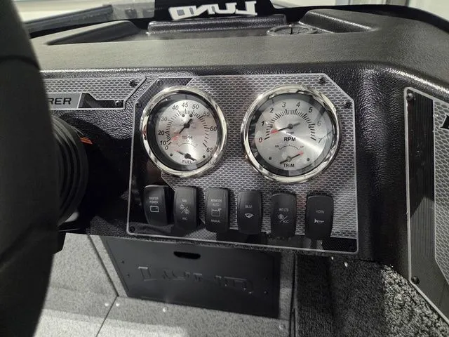 Slide: The Image of Lund 1800 Explorer SS 2026 - 15