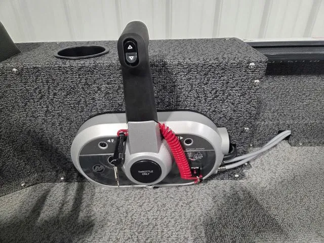 Slide: The Image of Lund 1800 Explorer SS 2026 - 17