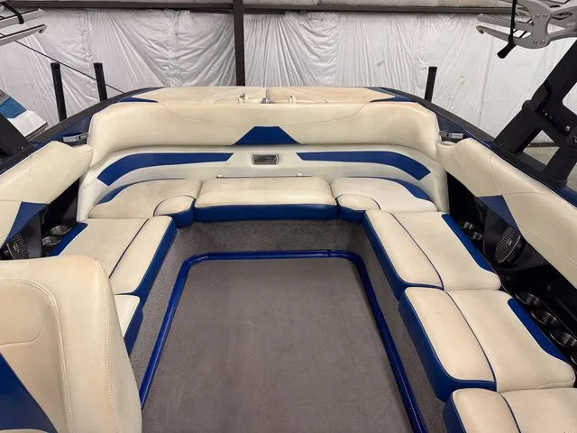 Slide: The Image of Malibu Wakesetter 23 LSV 2015 - 11