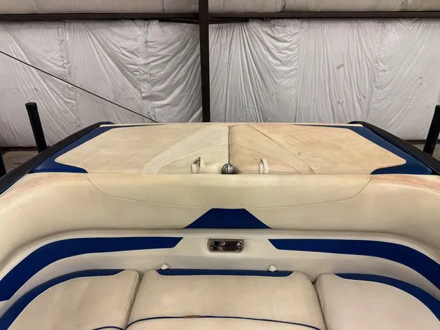 Slide: The Image of Malibu Wakesetter 23 LSV 2015 - 15