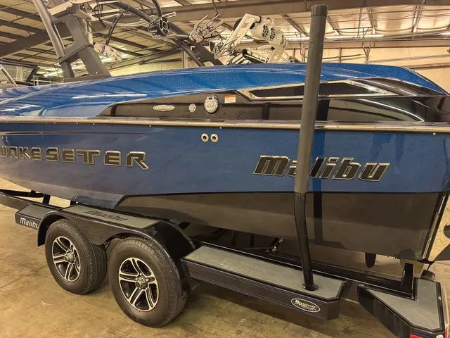 Slide: The Image of Malibu Wakesetter 23 LSV 2015 - 3