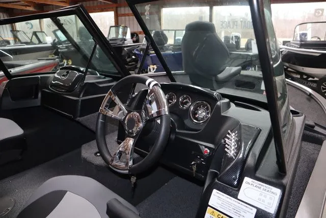 Slide: The Image of Lowe Fishing Machine 1775WT 2026 - 7