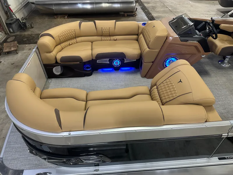 Slide: The Image of Tahoe Cascade 2385 Quad Lounge & Honda 4-Stroke EFI 2025 - 3