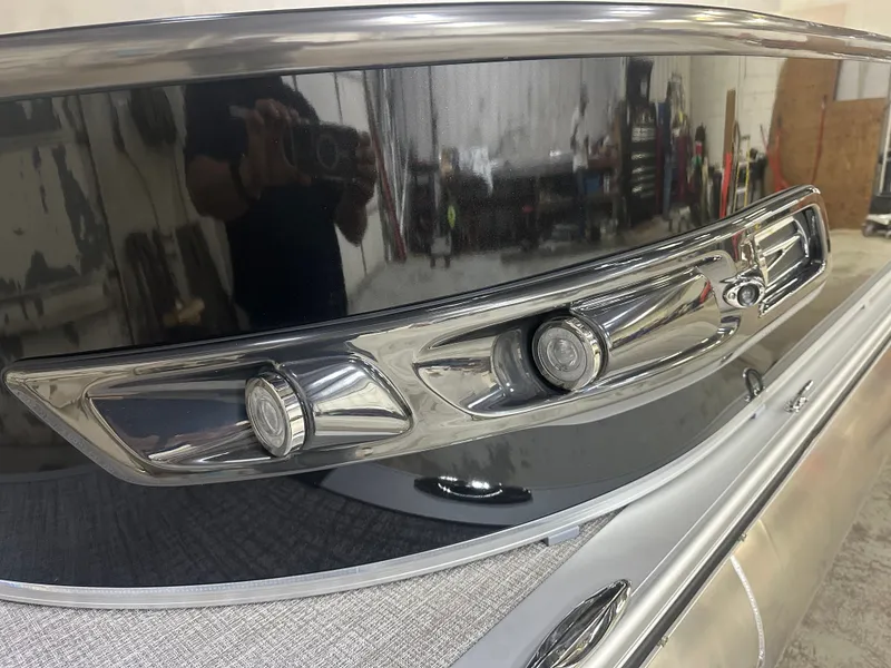 Slide: The Image of Tahoe Cascade 2385 Quad Lounge & Honda 4-Stroke EFI 2025 - 44