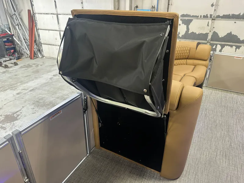 Slide: The Image of Tahoe Cascade Quad Lounge 2385 & 4-Stroke 2025 - 27