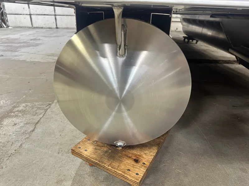 Slide: The Image of Tahoe Cascade Quad Lounge 2385 & 4-Stroke 2025 - 42