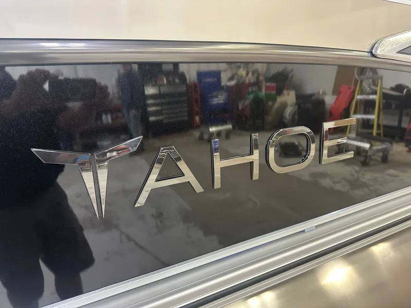 Slide: The Image of Tahoe Cascade Quad Lounge 2385 & 4-Stroke 2025 - 48