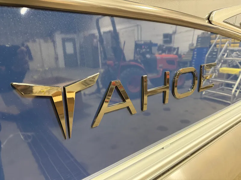 Slide: The Image of Tahoe Cascade 2385 Quad Lounge & Honda 4-Stroke EFI 2025 - 46