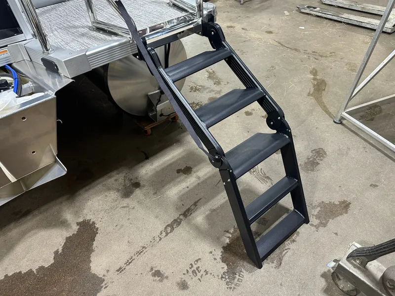 Slide: The Image of Tahoe Cascade 2385 Quad Lounge Shift Flip & Honda 4-Stroke EFI 2025 - 54