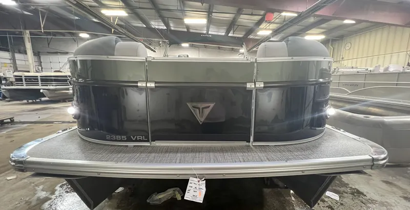 Slide: The Image of Tahoe Cascade VRL 2385 Swingback 2025 - 38