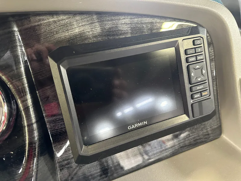 Slide: The Image of Tahoe LTZ 2385 Quad Lounge Shift Flip & Honda 4-Stroke EFI 2025 - 16