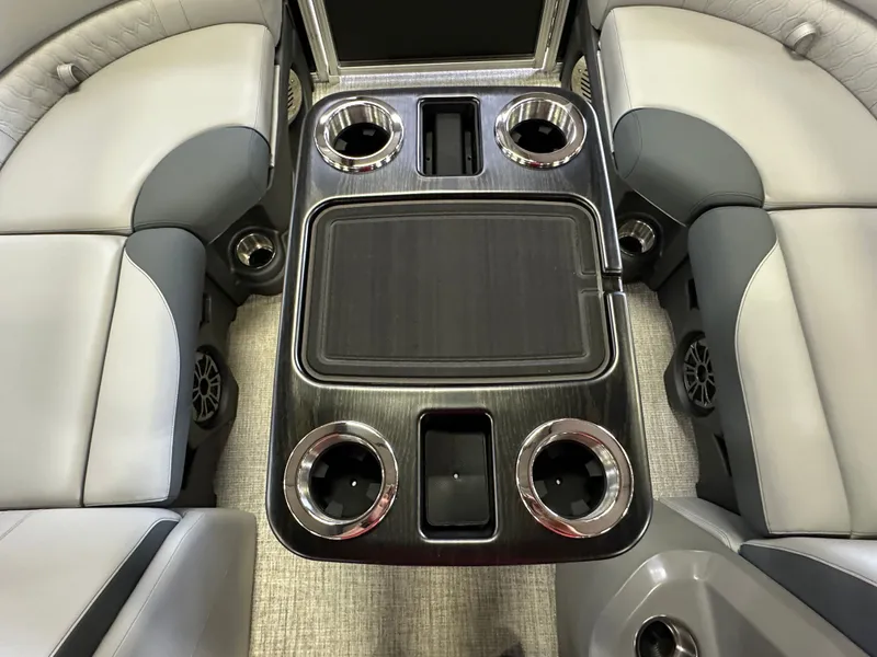 Slide: The Image of Tahoe LTZ 2385 Quad Lounge Shift Flip & Honda 4-Stroke EFI 2025 - 32